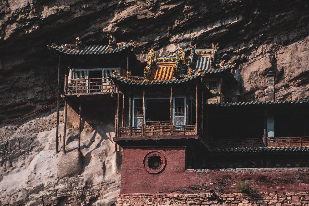 悬空寺 · The Hanging Temple